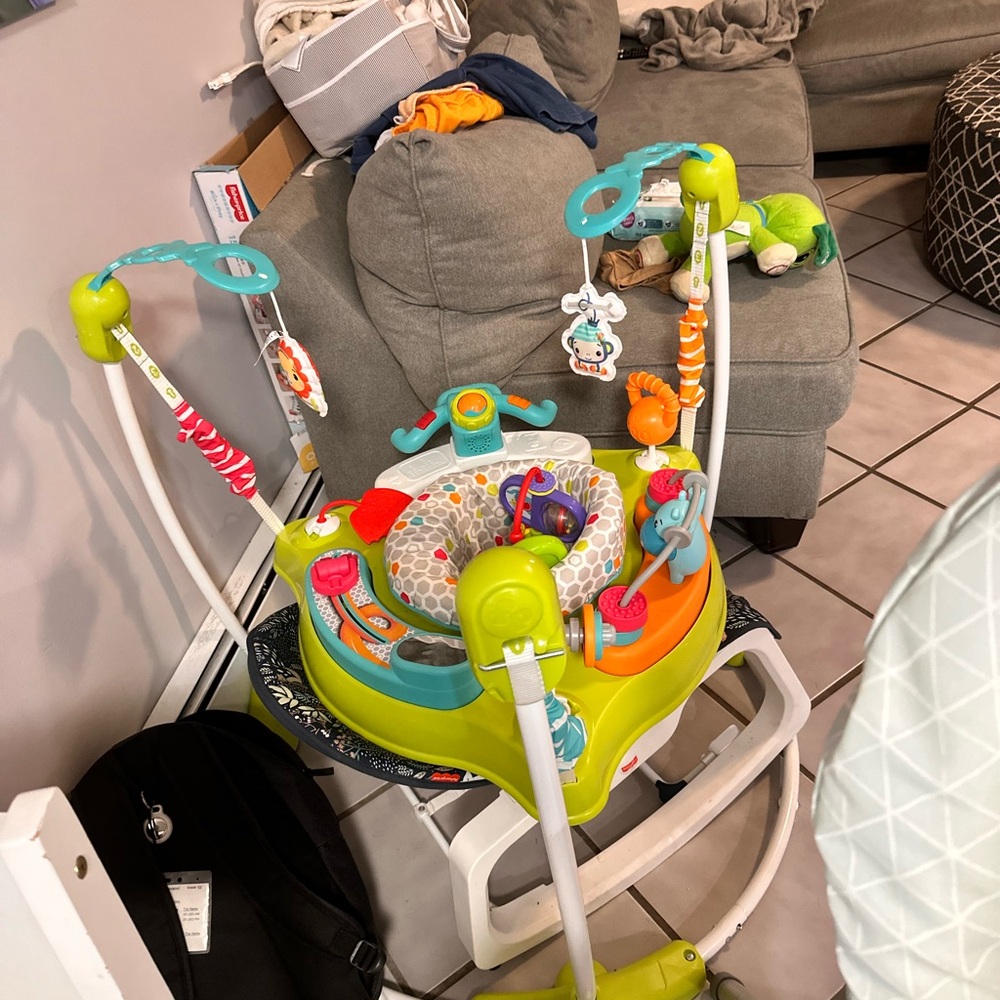 Baby bouncer